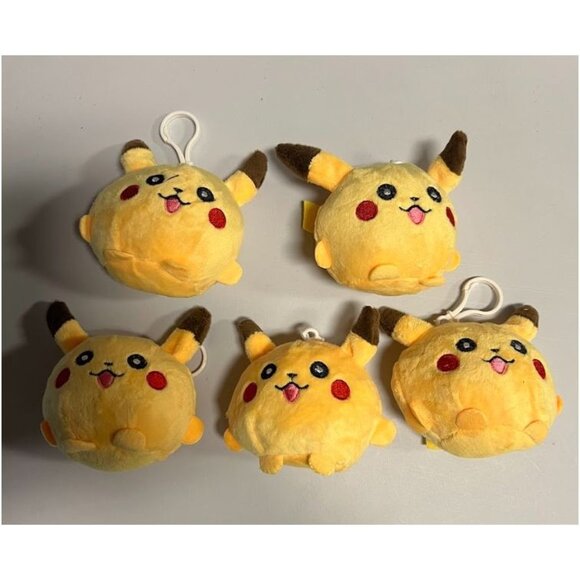 Pokemon Pikachu Clip-On Plushie Keychain set of 5Pk Pokémon - Picture 1 of 3